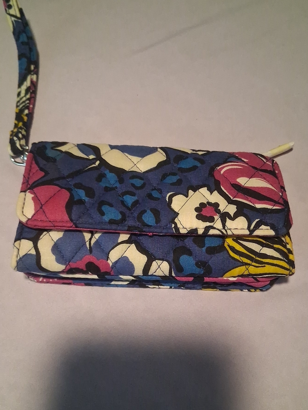 Vera Bradley Wristlet (NWOT).